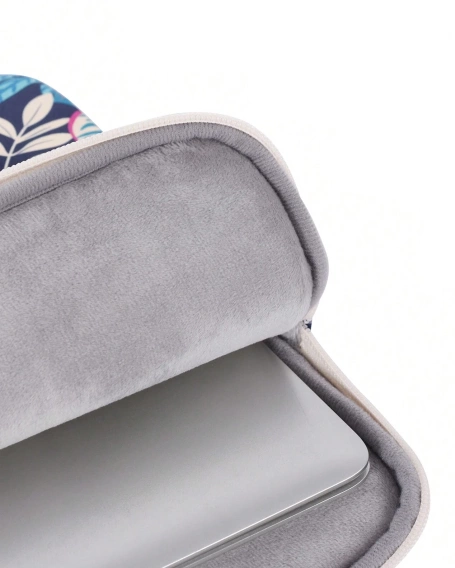 Ultralekkie etui na laptopa 13" z nadrukiem liści i dodatkową saszetką - niebieskie