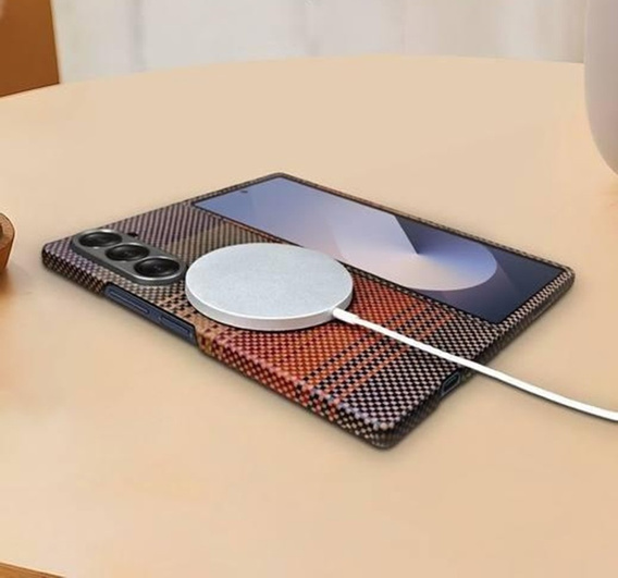 Etui do Samsung Galaxy Z Fold6 5G– magnetyczne z włókna aramidowego, pomarańczowe