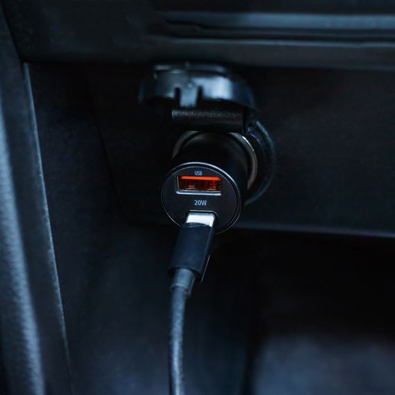 Maxlife ładowarka samochodowa PD/QC MXCC-04 20W (1× USB-C + 1× USB) + kabel USB-C – USB-C 60W, czarna