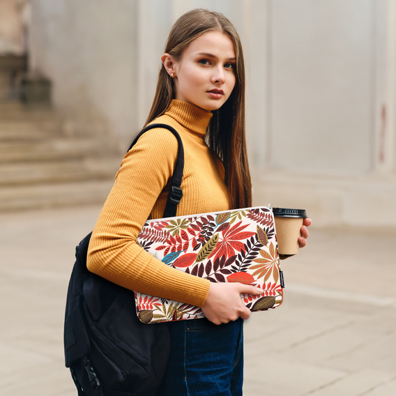 Ultralekkie etui na laptopa 13" z nadrukiem liści i dodatkową saszetką - beżowe