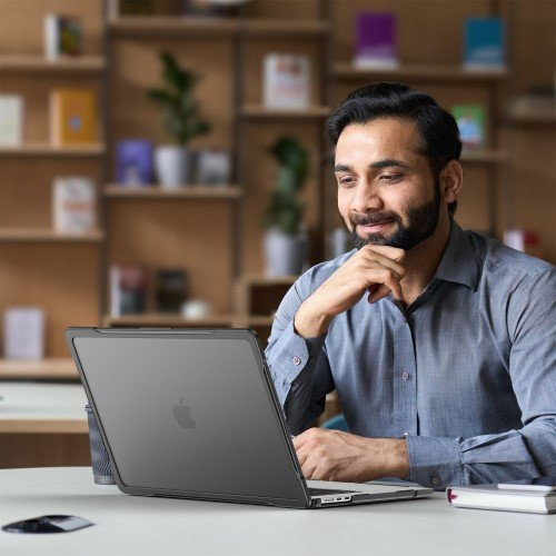 Etui do MacBook Air 15 2023/2024/2025, Czarne / Przezroczyste