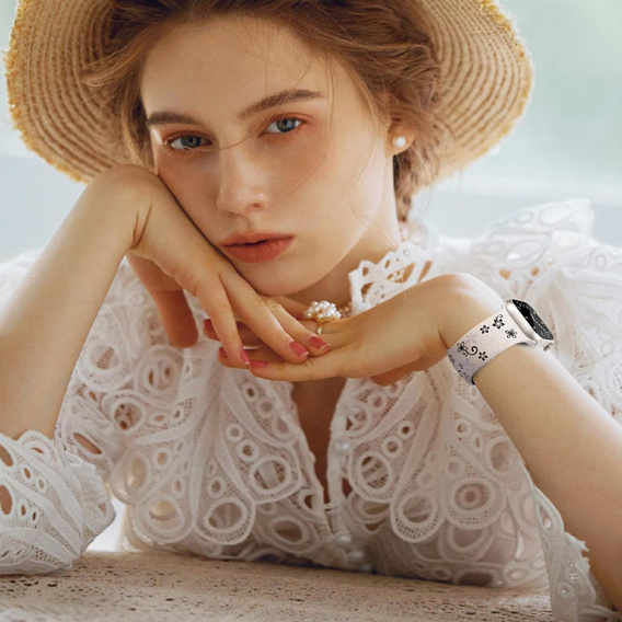 Pasek Silikonowy do Apple Watch 1/2/3/4/5/6/7/8/9/10/11/SE Ultra 1/2/3 42/44/45/46/49mm, Floral, Beżowy / Czarny