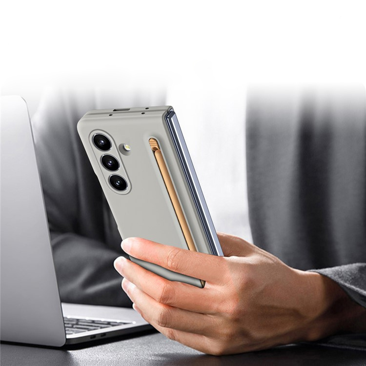 Szare etui do Galaxy Z Fold7 – pełne dopasowanie i dostęp do portów