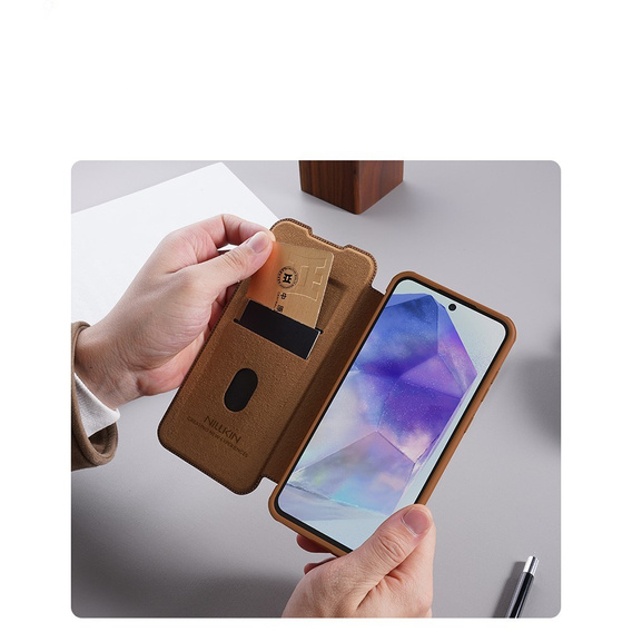 Etui z klapką NILLKIN do Samsung Galaxy A56 5G, CamShield Qin Pro, skórzane, brązowe