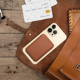 Portfel magnetyczny na karty do iPhone 12 / 13 / 14 / 15 / 16, Leather Mag Wallet, kompatybilny z MagSafe – brązowy